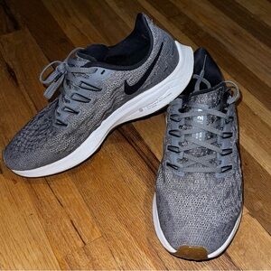 Size 9 Nike Air Pegasus